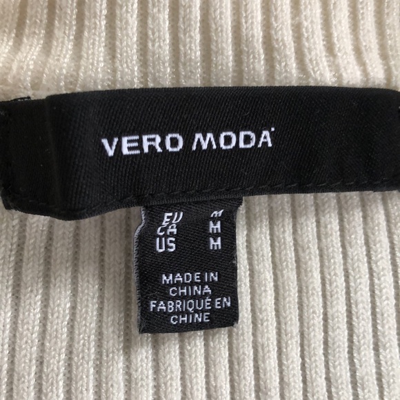 Dress - Picture 2 of 5